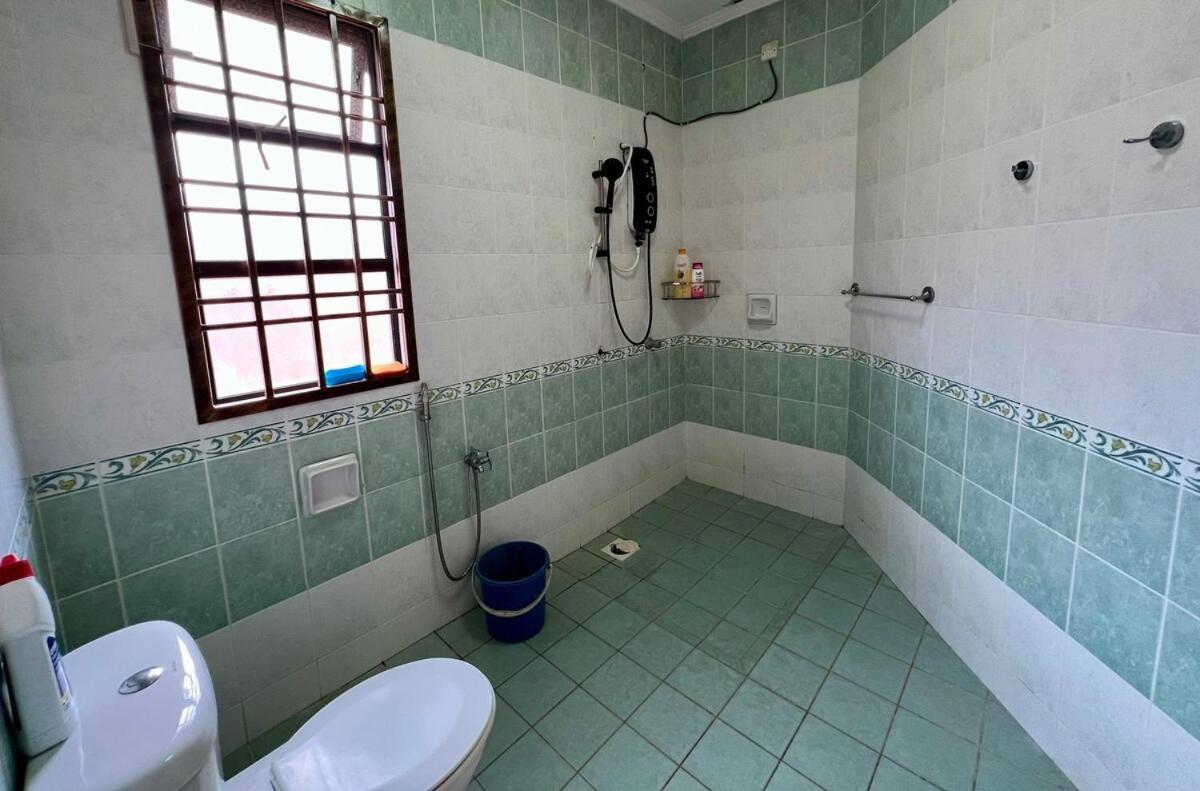 Rini Utama Homestay Skudai Esterno foto