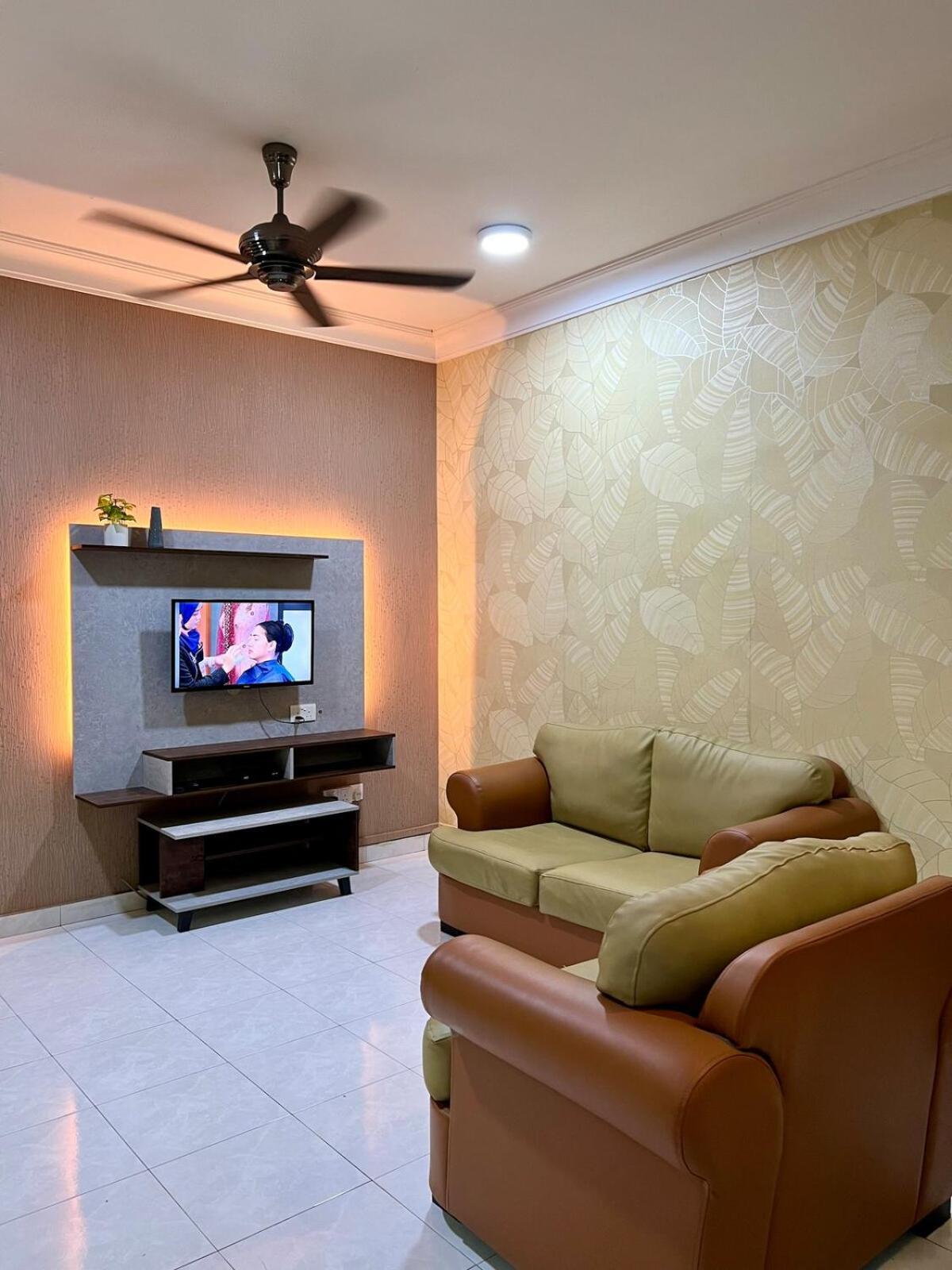 Rini Utama Homestay Skudai Esterno foto