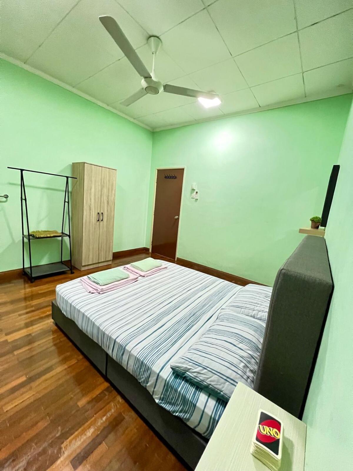Rini Utama Homestay Skudai Esterno foto