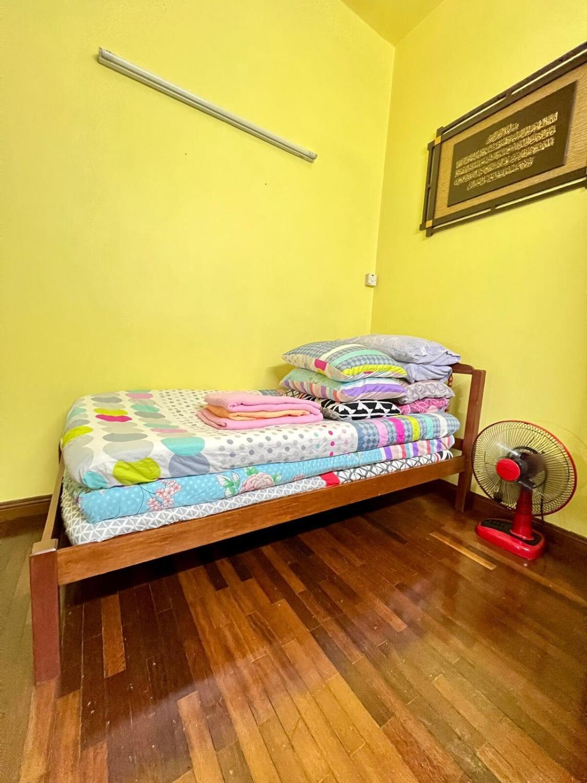 Rini Utama Homestay Skudai Esterno foto